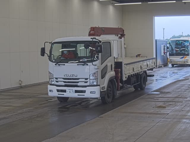 ISUZU (lot vt-8-6558-3548)