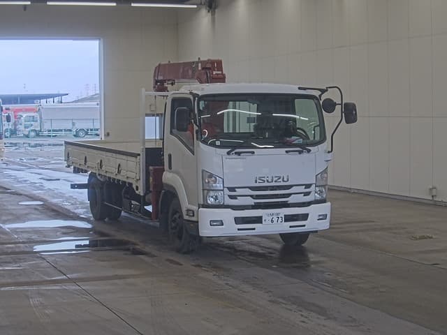 ISUZU (lot vt-8-6558-3548)