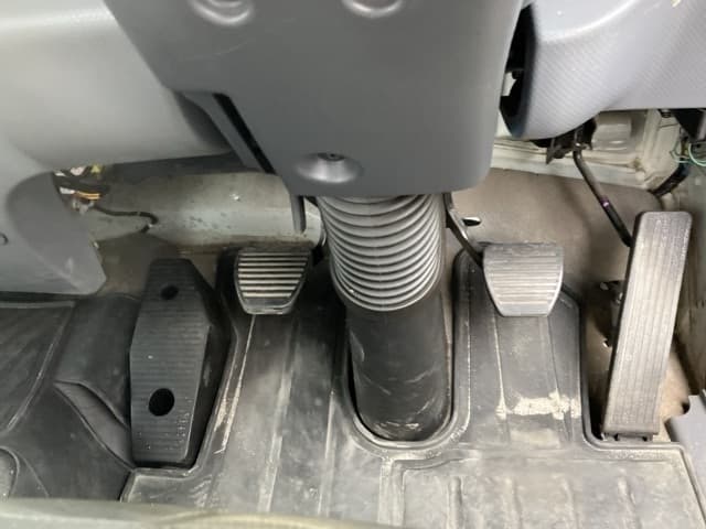ISUZU (lot vt-8-6558-3548)