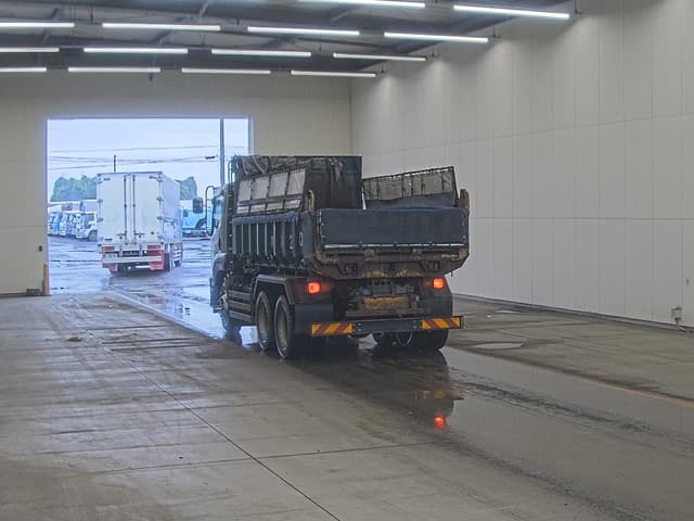 ISUZU (lot vt-8-6558-4651)