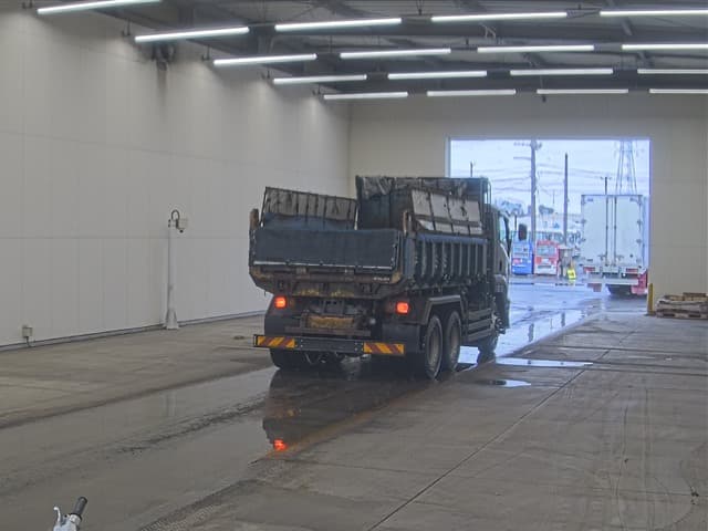 ISUZU (lot vt-8-6558-4651)