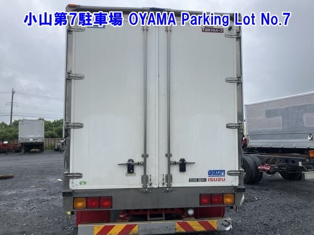 ISUZU (lot vt-8-6558-82142)