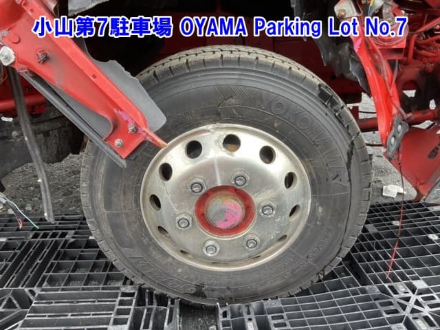 ISUZU (lot vt-8-6558-82142)
