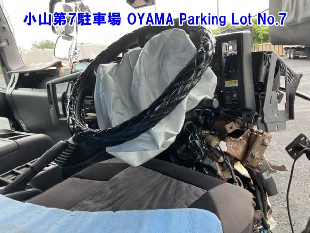 ISUZU (lot vt-8-6558-82142)